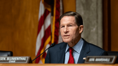 Senator Slams Trump’s Crypto Venture for Dodging Senate Probe
